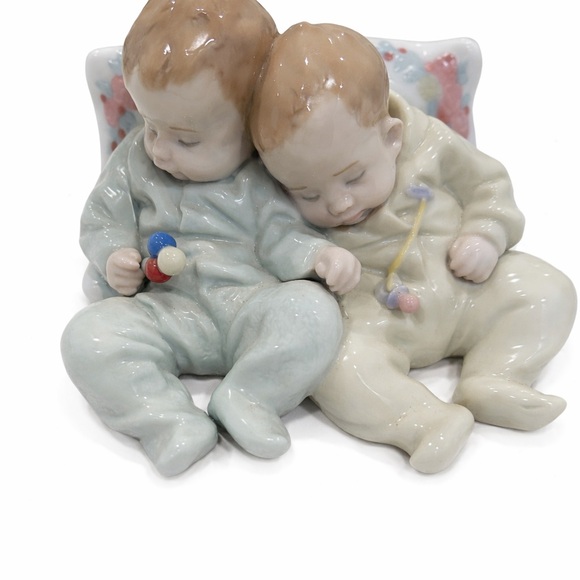 Lladro Sleeping Babies Figurine